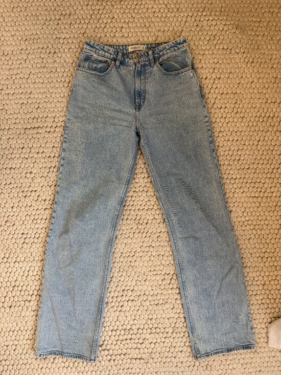 Abercrombie & Fitch Denim - Abercrombie & Fitch Curve Love 90s High Rise Jeans / size 28 US 6 XL length